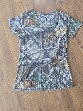 Realtree Lincoln Outfitters Camouflage T-Shirt